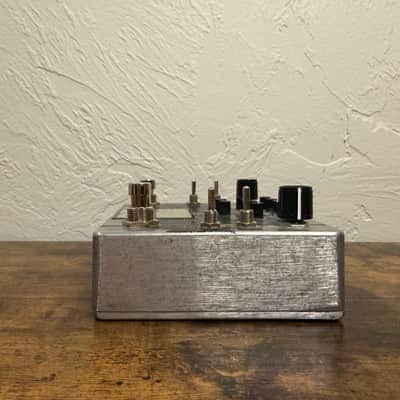 Ezhi&Aka Moomindrone lo fi delay - Silver etched image 6