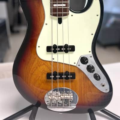 Lakland Skyline 44-60 Vintage J image 2