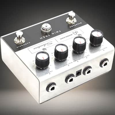 Silvertone Twin 12 Tremelo Pedal image 8