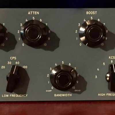 Pultec EQP-1A Program Equalizer