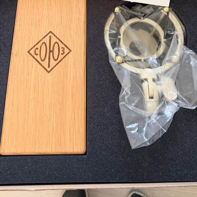 Soyuz Microphones 017 FET Large Diaphragm Cardioid Condenser Microphone 2019 - 2021 - Cream / Brass image 5