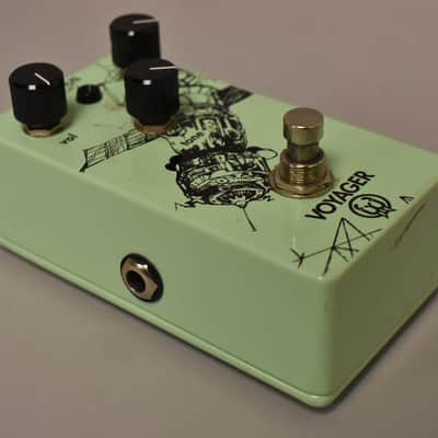 Walrus Audio Voyager Preamp/Overdrive Effect Pedal Green w/Box image 2