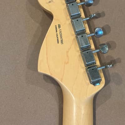 Fender Mustang w/ Fender Hard Case | Satin Sonic Blue  | American Performer Series image 9