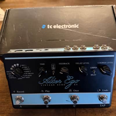 TC Electronic Alter Ego X4 Vintage Echo Delay 2015 - Present - Black image 5