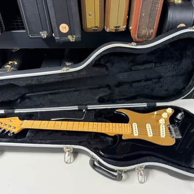 Fender Stratocaster Deluxe 2004 Very Good Condition Great Player! (359) image 6