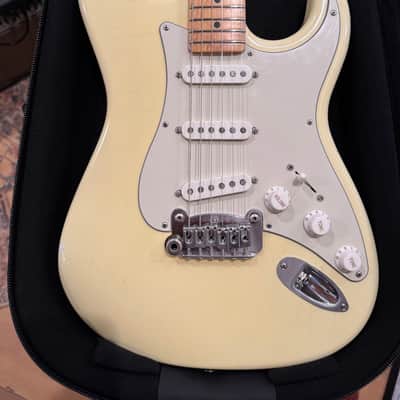 2025 G&L USA Custom Shop Icon Inspired Jimi Hendrix Legacy in Vintage White light Relic, reverse headstock, SSL2 pickups with Custom Shop Deluxe Gig Big! image 3