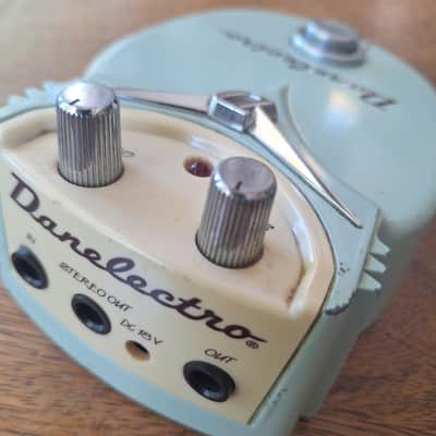 Danelectro Cool Cat Chorus * FREE shipping image 5
