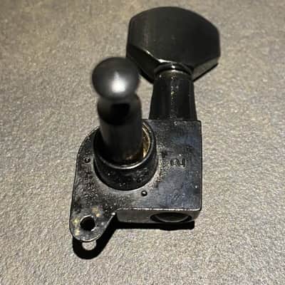 Black Samick Vantage Guitar Tuner / Machine Head Vintage 80s/90s MIK image 3