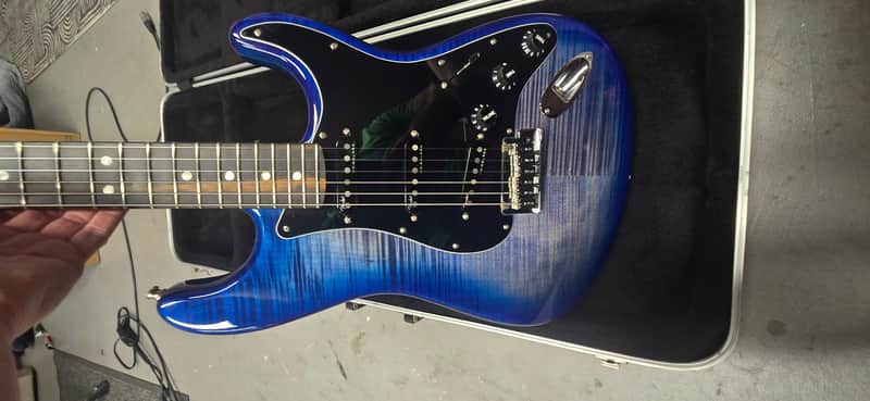 Fender American Ultra Stratocaster Plus Top 2021 - Denim Burst image 1