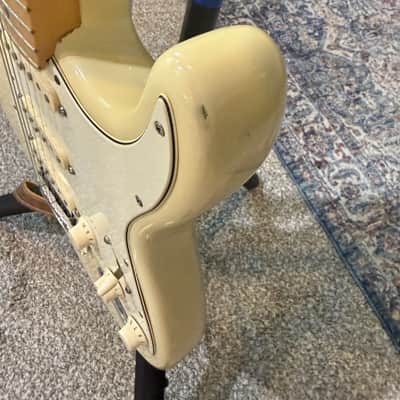 Fender Stratocaster 2001 - American Standard Yellow Maple Neck image 5
