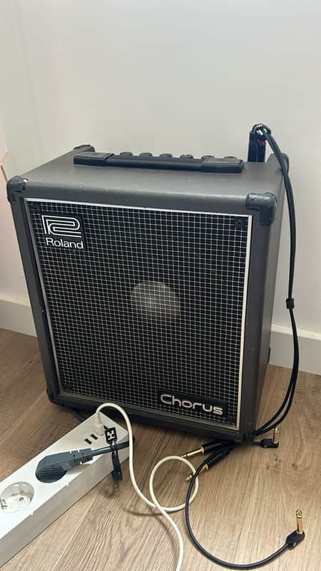 Roland CH-40 Cube Chorus 40-Watt 1x10