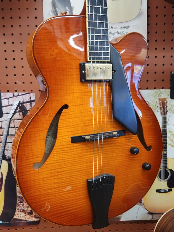 Sadowsky Jim Hall 2004 Caramel Burst W/OHSC image 1