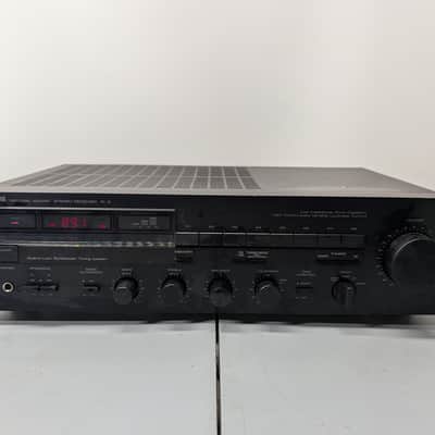 Yamaha R-3 Receiver HiFi Stereo Vintage 2 Channel Home Audio AM FM Tuner image 1