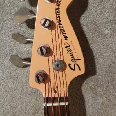 Squier Vista Musicmaster Bass 1997 - Shell Pink image 2