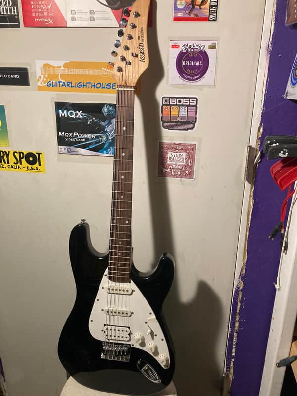 Partscaster squier/bg guitars.complete set up w new strings etc image 1