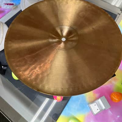 Paiste 14" 2002 Heavy Hi-Hat Cymbals (Pair) - Traditional - TOP HI HAT HAS SMALL CRACKS image 7