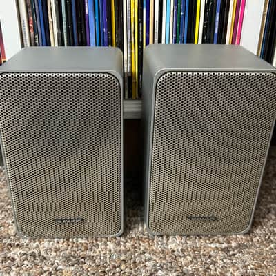 Vintage Realistic Minimus-7 Silver Bookshelf Speaker Pair Radio Shack TESTED ✅ image 1