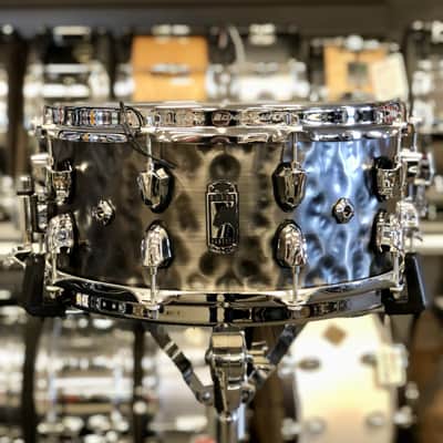 Mapex Black Panther Persuader 14" x 6.5" Hammered Brass Snare Drum image 1