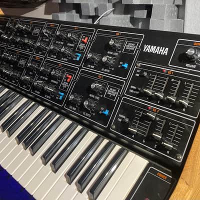 Yamaha CS-15 Duophonic Synthesizer 1978 - 1982 - Black image 3