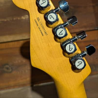 Fender American Ultra Stratocaster with Maple Fretboard 2019 - Present - Cobra Blue image 6