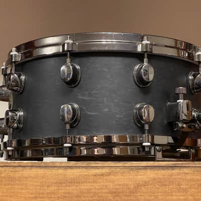Mapex Black Panther 6.5x14 Premium Series Birdseye Maple Snare Drum image 8