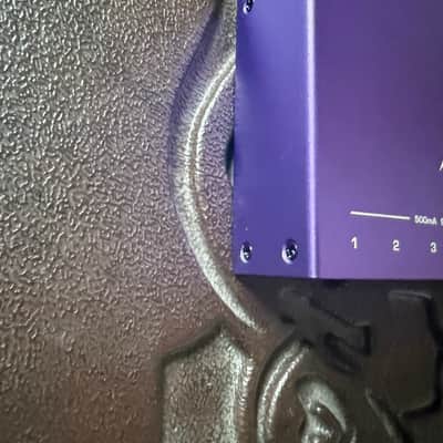 NuX NIP-Z10 Zeus Power Supply 2024 - Present - Purple image 4