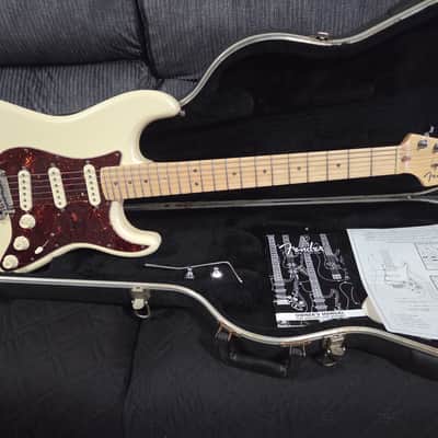 Fender Deluxe Stratocaster 2008 - White Pearl image 1