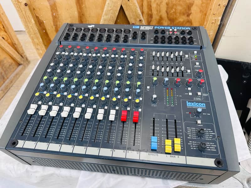 Spirit by Soundcraft Powerstation Powered Mixer W/Effects & EQ In Flight Case image 1