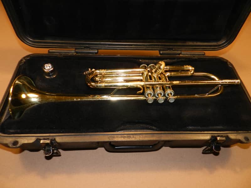 Bach TR300 Student Trumpet | Reverb