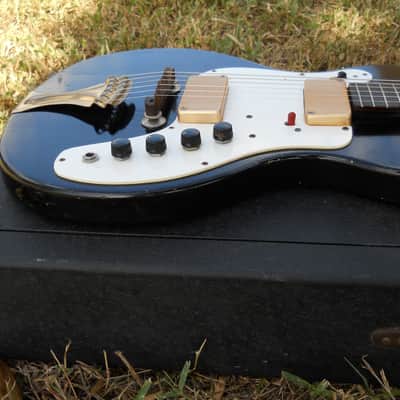 1964 Airline 7214 Amp in Case With Guitar Combo, 2 Pickup, Original, Plays Great! image 9