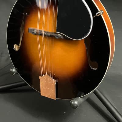 Kentucky KM-150 Standard A-Style Mandolin Vintage Sunburst Finish w/ Gig Bag image 4