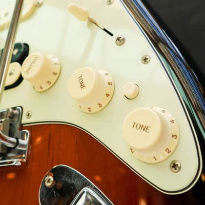 Fender American Elite Stratocaster® HSS Shawbucker Pre-Owned image 7