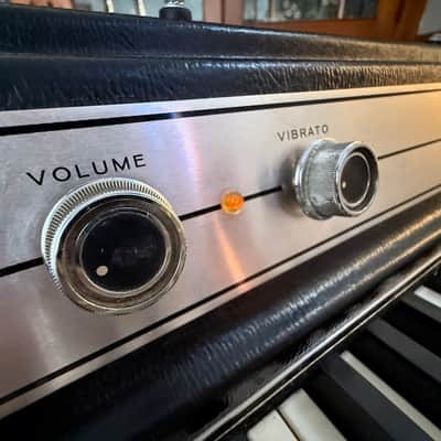 Vintage Wurlitzer 214A Electric Piano, Serviced, Built-In Speakers image 2
