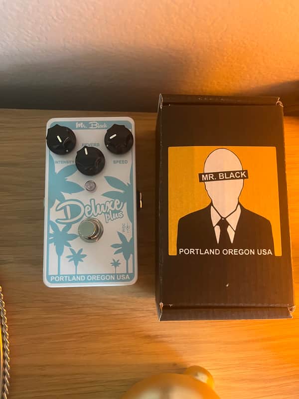 Rare! White Mr. Black DeluxePlus Tremolo / Reverb 2010s - Teal image 1