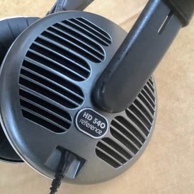 Sennheiser HD 540 Reference headphones image 3