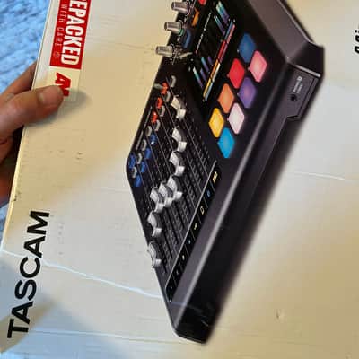 TASCAM Mixcast 4 Digital Audio Workstation 2021 - Present - Silver image 4