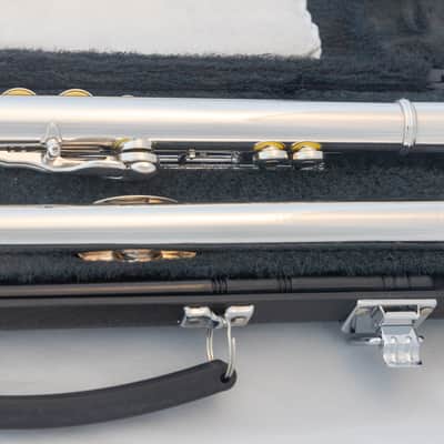 Yamaha YFL-321 Intermediate Flute *Made in Japan *Silver Headjoint *Overhauled New Pads image 6