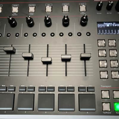 Isla Instruments S2400 + Decksaver image 2