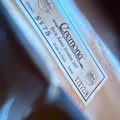Cremona 4/4 Violin Outfit w/ Bow, Case & Shoulder Rest – Used image 2
