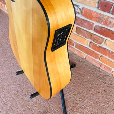 Garrison G25 CE Acoustic Electric Cutaway - Natural image 9