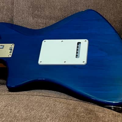 Fender Limited Edition Player Plus Meteora HH with Roasted Maple neck in Sapphire Blue Transparent - Incldes Fender Deluxe Gig Bag image 5