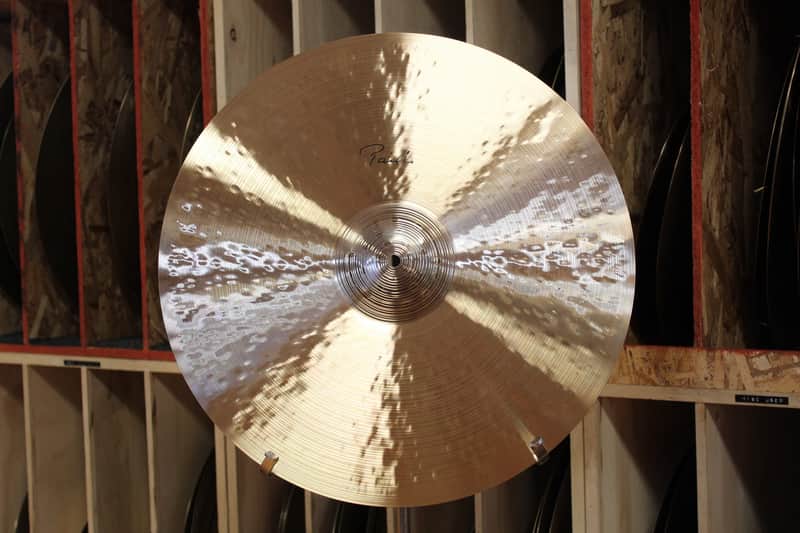 Paiste 20" Signature Traditionals Thin Crash 1807g - Video Demo image 1