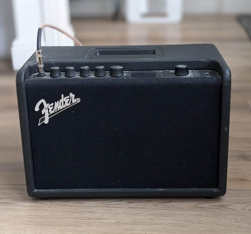 Fender Mustang GT 40 40-Watt 2x6.5" Modeling Guitar Combo 2017 - 2018 - Black image 1