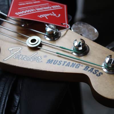 FENDER Justin Meldal-Johnsen Road Worn Signature Mustang Bass Faded Daphne Blue, GIGBAG, 3, 51 KG image 7
