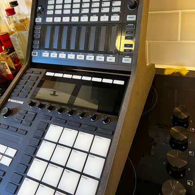 Native Instruments Maschine Mk3 + Maschine Jam + Stand + Deck Savers image 2