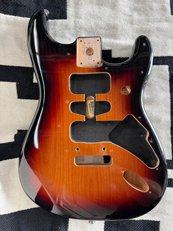 Fender Player Stratocaster Strat Body Alder 2019 Sunburst image 1