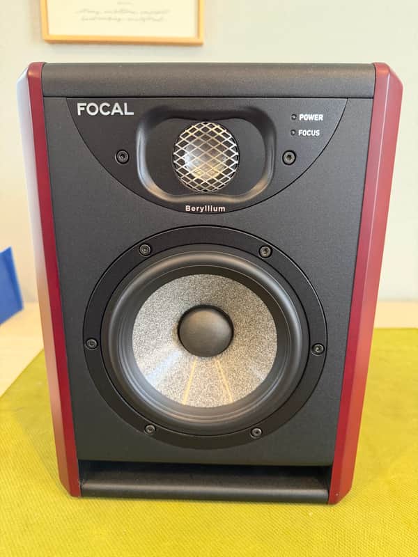 Focal Solo6 ST6 Active Studio Monitor (Single) 2022 - Present - Red image 1