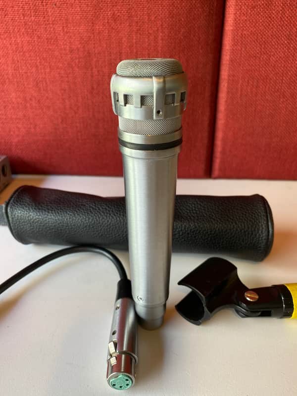 Turner S500 dynamic microphone, 1960s image 1