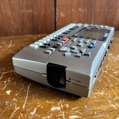 YAMAHA QY100 16-Track Portable MIDI Music Sequencer New internal battery image 7