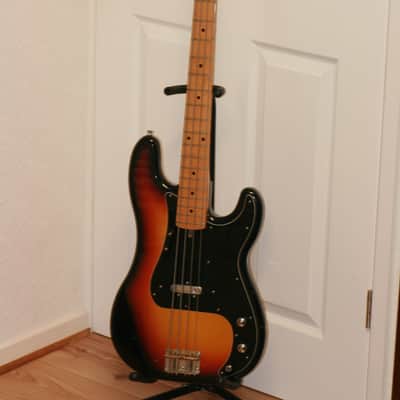 Maya Precision Bass 4 String 1970's 3 Color Sunburst image 2